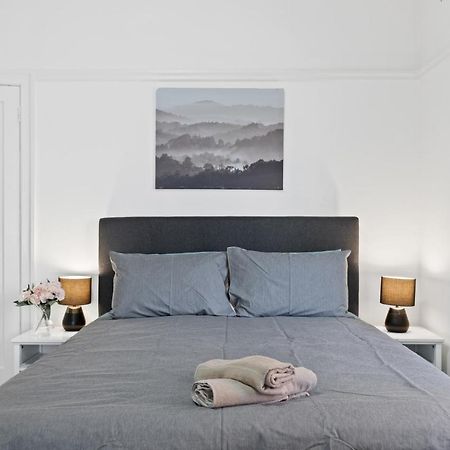 Burwood City Newly Renovated 2 Bed 2 Bath Free Private Parking Big Apt Σίδνεϊ Εξωτερικό φωτογραφία