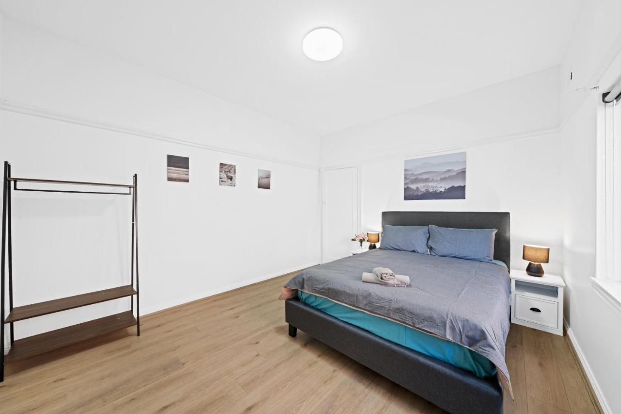 Burwood City Newly Renovated 2 Bed 2 Bath Free Private Parking Big Apt Σίδνεϊ Εξωτερικό φωτογραφία